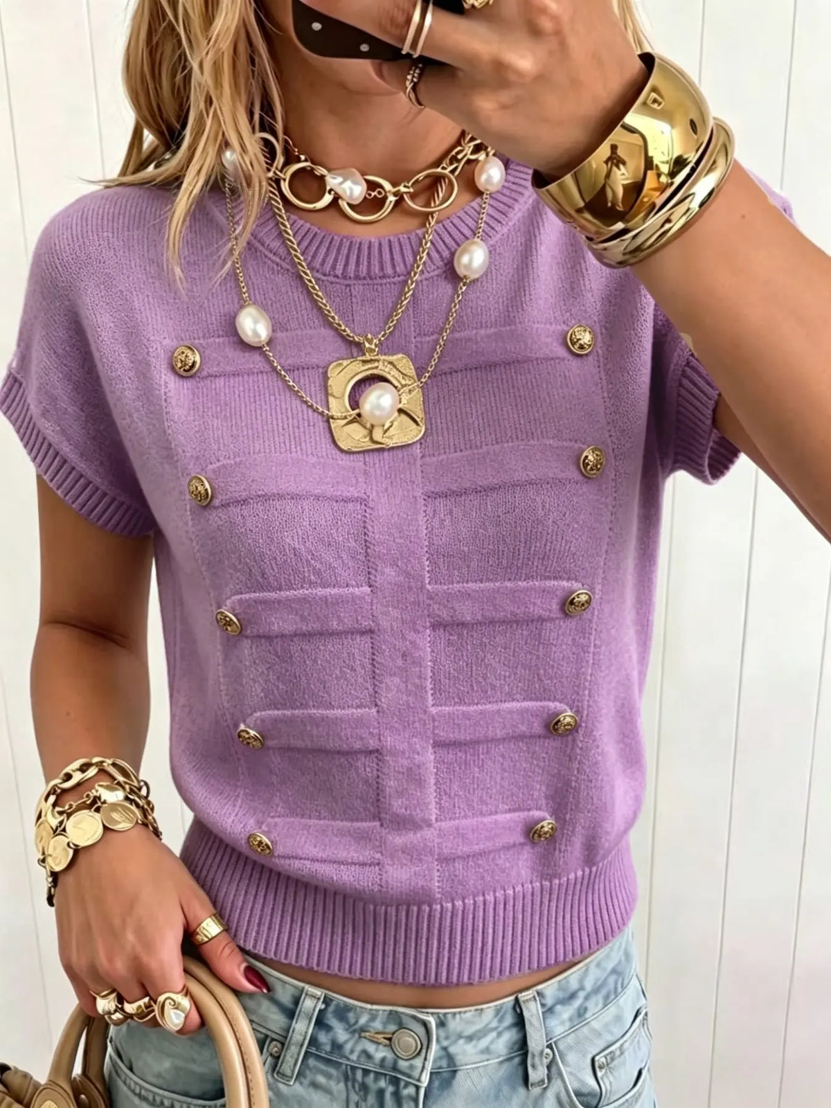 Elegant Loose-Fitting Plain Round Neck Metal Button Short Sleeve Pullover Loose Tops for Daily and Everyday Wear