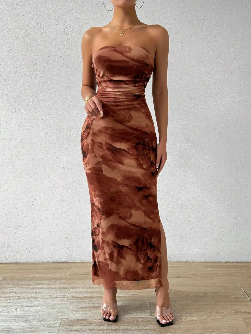 LovelyWholesale, Mother's Day Under $10, Women's All Over Print Ruched Backless, Strapless, Sleeveless Split Thigh Bodycon Fit Tube Dress, Sundress Maxi Dress, Elegant Fashion Dress, for Spring And Summer, Beach Holiday Elegance, Backless Fitted Dress