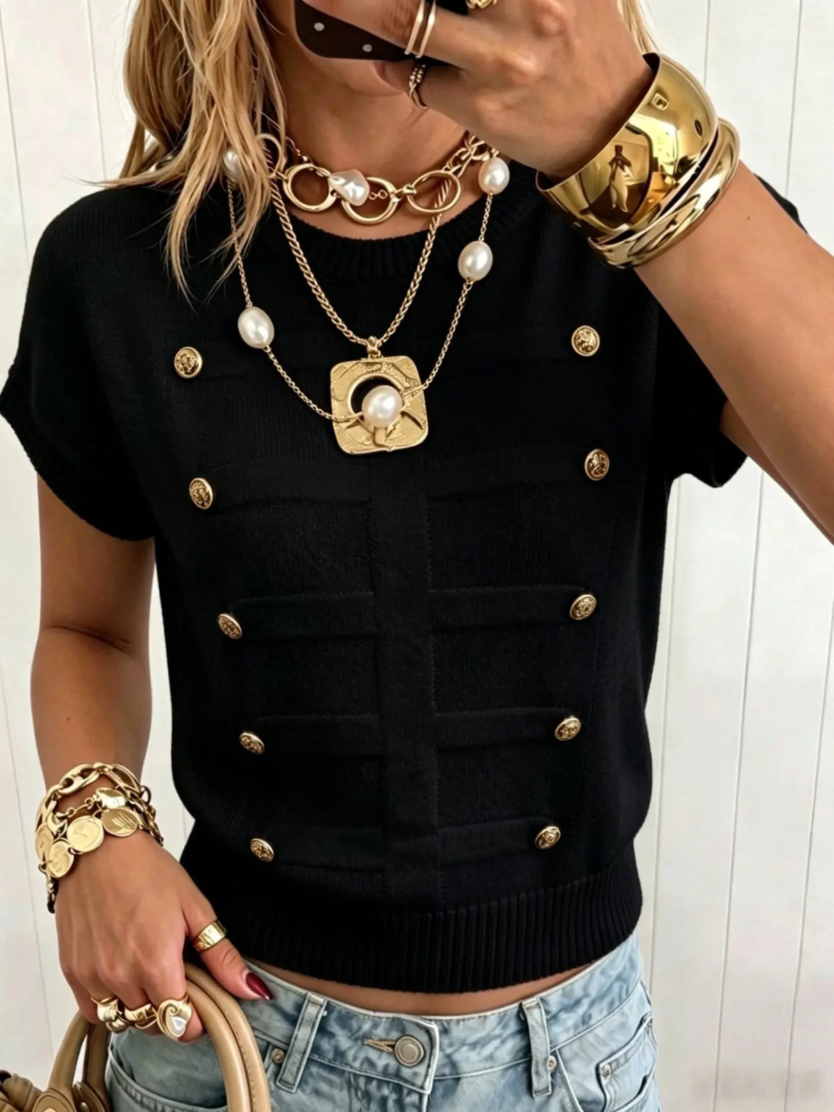 Elegant Loose-Fitting Plain Round Neck Metal Button Short Sleeve Pullover Loose Tops for Daily and Everyday Wear