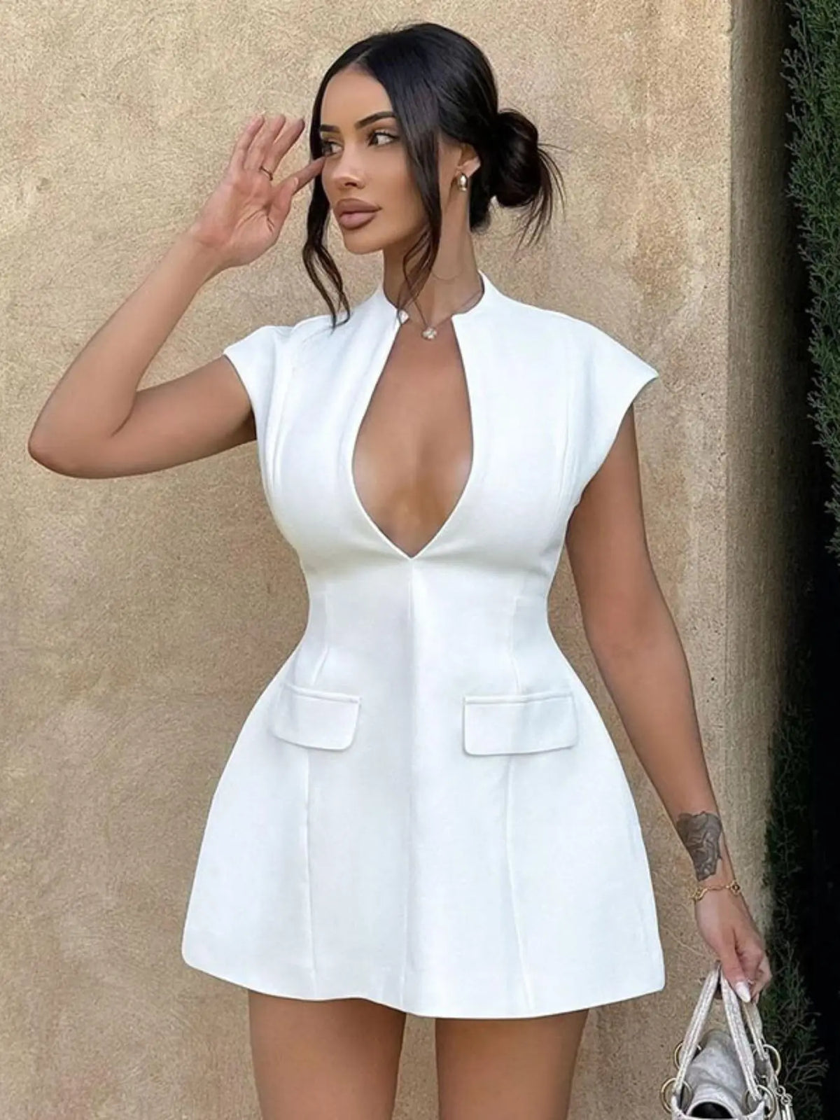 Women's Solid Deep V-Neck A-Line Short Dress, Chic Elegant Fitted, Elegant Minimalist Cap Sleeve Zipper Dress, for Daily, Party & Dating Wear