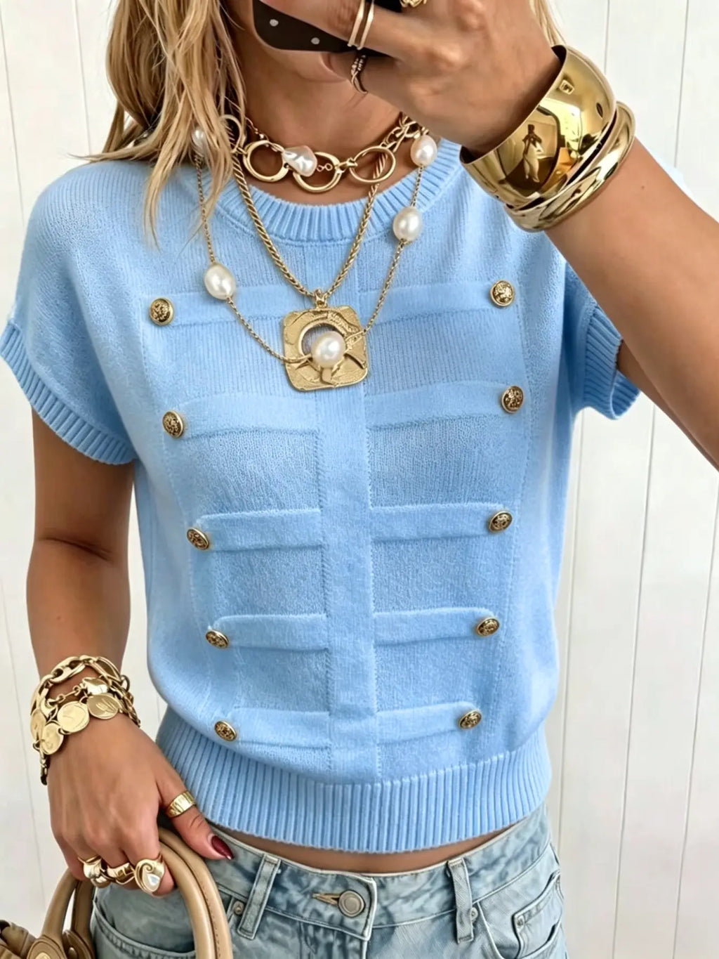 Elegant Loose-Fitting Plain Round Neck Metal Button Short Sleeve Pullover Loose Tops for Daily and Everyday Wear
