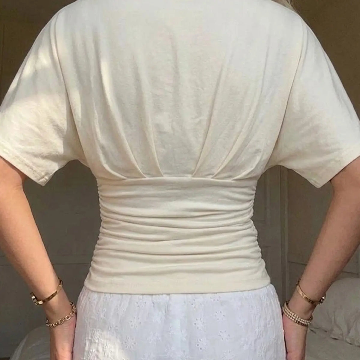 Women's Plain Fitted Top, Minimalist Chic Short Sleeve Casual Basic Top, Soft Drape Fabric, Fresh Campus Style, Daily Commute Wear, All Season Top