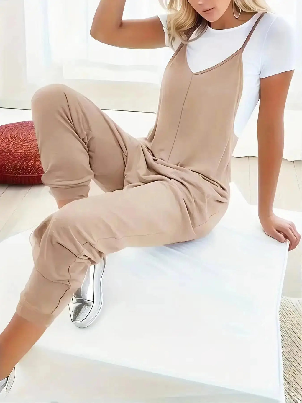 Women's Plain Pocket V Neck Baggy Fit Overalls Jumpsuit without Tee, Casual Sleeveless Spaghetti Strap Cami Overalls Jumpsuit with Medium Stretch for Summer Daily Wear, Ladies Clothes for All Seasons, Casual Fashion Jumpsuit