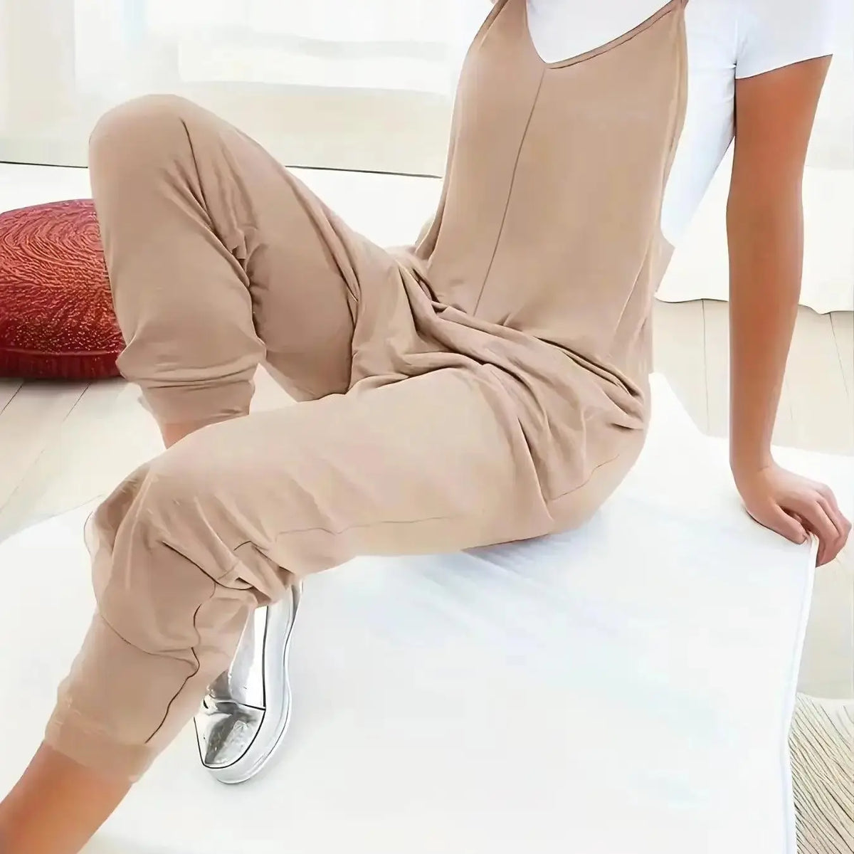 Women's Plain Pocket V Neck Baggy Fit Overalls Jumpsuit without Tee, Casual Sleeveless Spaghetti Strap Cami Overalls Jumpsuit with Medium Stretch for Summer Daily Wear, Ladies Clothes for All Seasons, Casual Fashion Jumpsuit