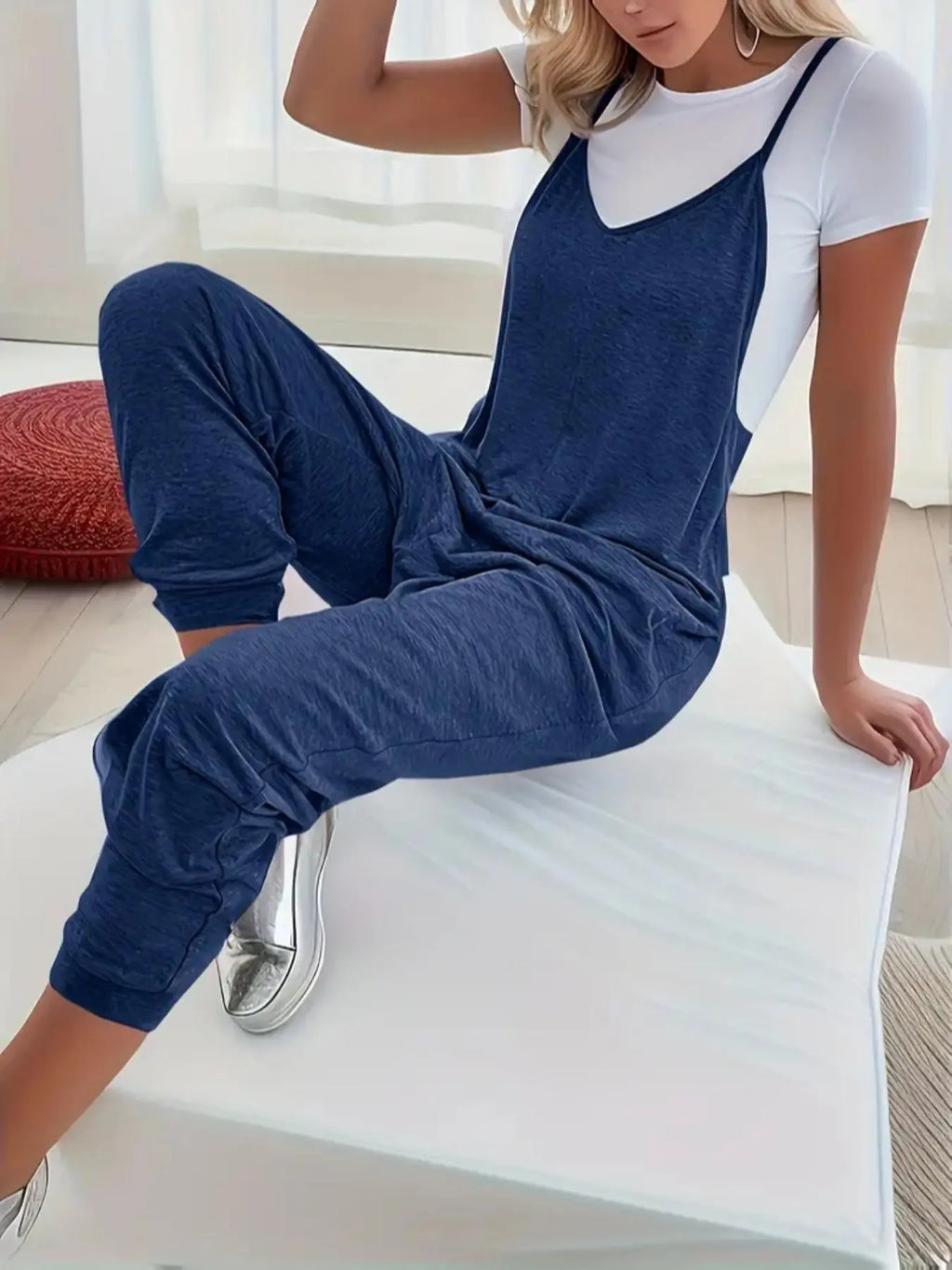 Women's Plain Pocket V Neck Baggy Fit Overalls Jumpsuit without Tee, Casual Sleeveless Spaghetti Strap Cami Overalls Jumpsuit with Medium Stretch for Summer Daily Wear, Ladies Clothes for All Seasons, Casual Fashion Jumpsuit
