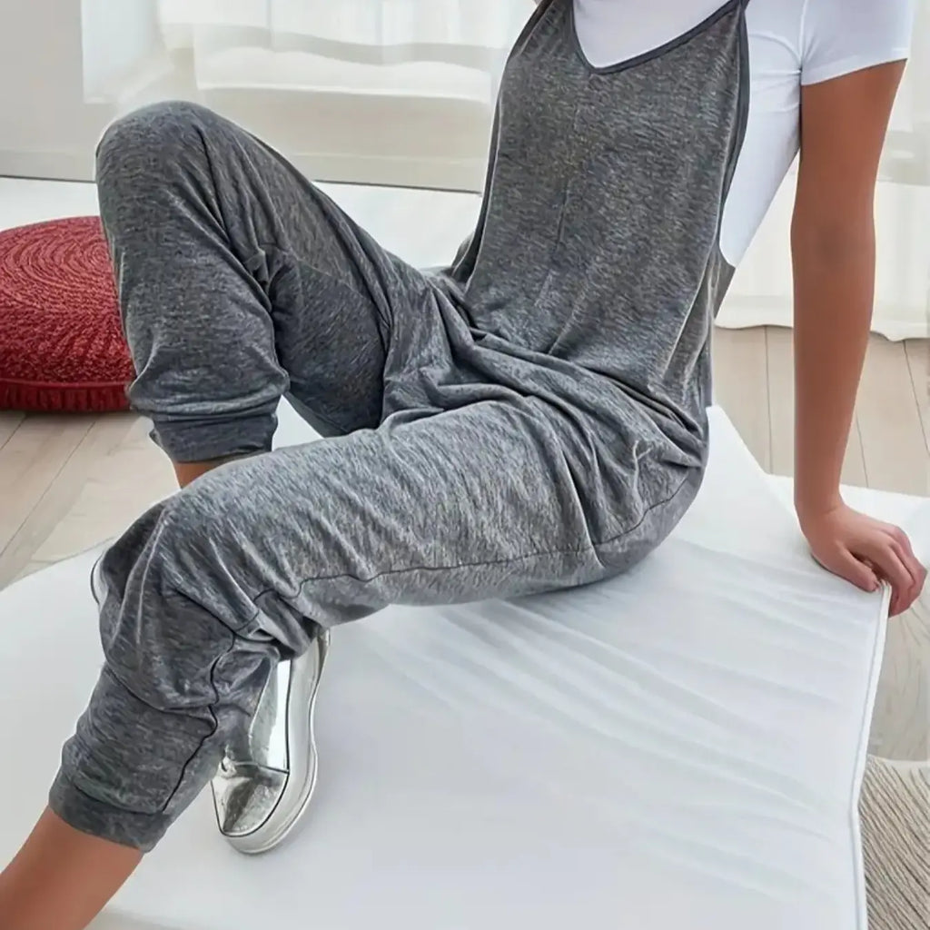 Women's Plain Pocket V Neck Baggy Fit Overalls Jumpsuit without Tee, Casual Sleeveless Spaghetti Strap Cami Overalls Jumpsuit with Medium Stretch for Summer Daily Wear, Ladies Clothes for All Seasons, Casual Fashion Jumpsuit