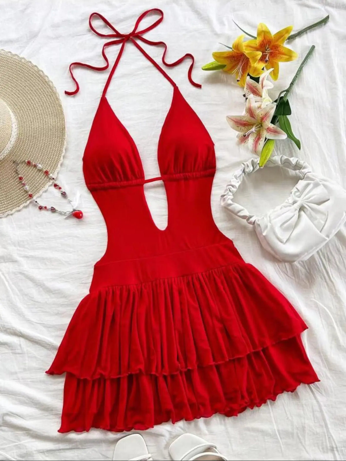 Sexy Backless Halter Statement Party Dress Aesthetic, Slim-Fitting Fitted Y2K Style, Women's Cross-Border Fashion, High-Waisted Belted Design, Perfect for Parties, Halter Sleeveless Dress