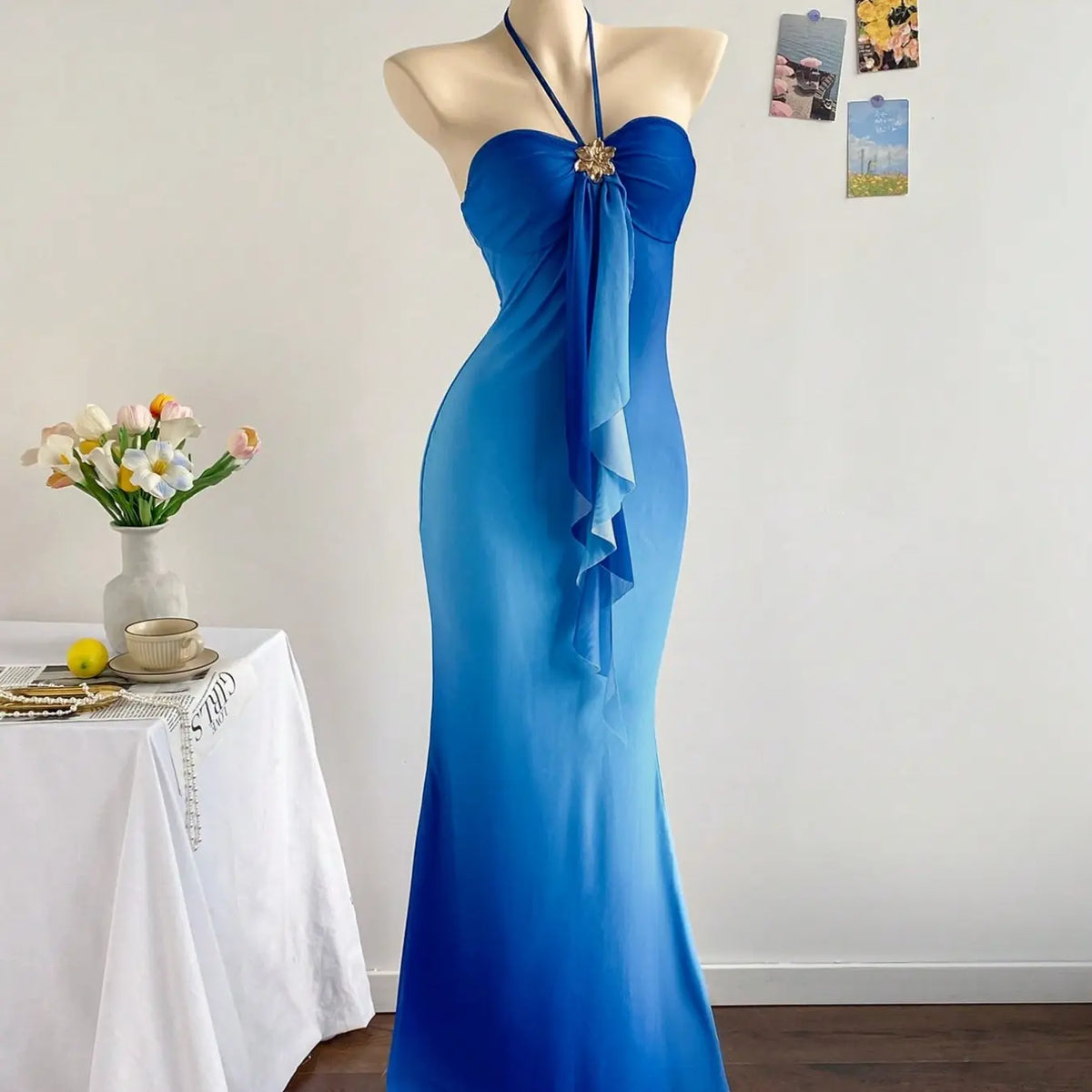 Ladies' blue gradient mesh hanging neck fish tail long dress, strapless design, vintage Y2K Chic chiffon dress, wrapped buttocks long dress, metal flower decoration - front ribbon, suitable for spring, summer, beach, party