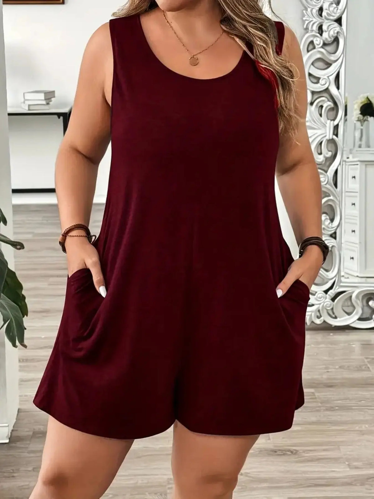 Plus Size Solid Color Sleeveless Fitted Romper, Elegant Casual Romper, Casual Comfy Romper for Summer, Casual Summer Jumpsuits, Women's Plus Clothing for Daily Wear, Basic, Casual Sleeveless Overalls, Womenswear