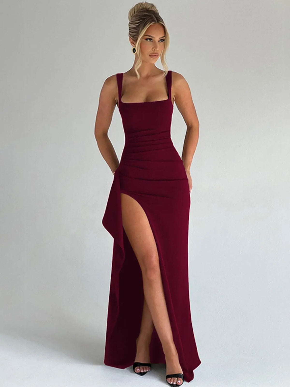 Women's Solid Color Pleated Ruched Side High Slit Sleeveless Knit Fabric Bodycon Fit Dress, Sexy Backless Square Neck Formal Dress, Evening Gown for Parties, Clubs and Dates, Elegant Classy Long Dress for All-Season Daily Wear, Evening Glam Gown