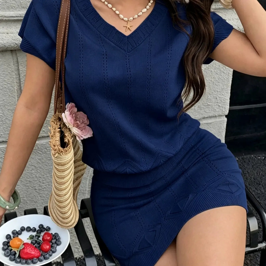 Two-Piece Women's Summer Clothes Set, V-Neck Hollow Out Cutout Top, Short A-Line Skirt, Slim Fit, Casual Elegant Chic Style, Knitwear for Vacation, Skirt And Top Set