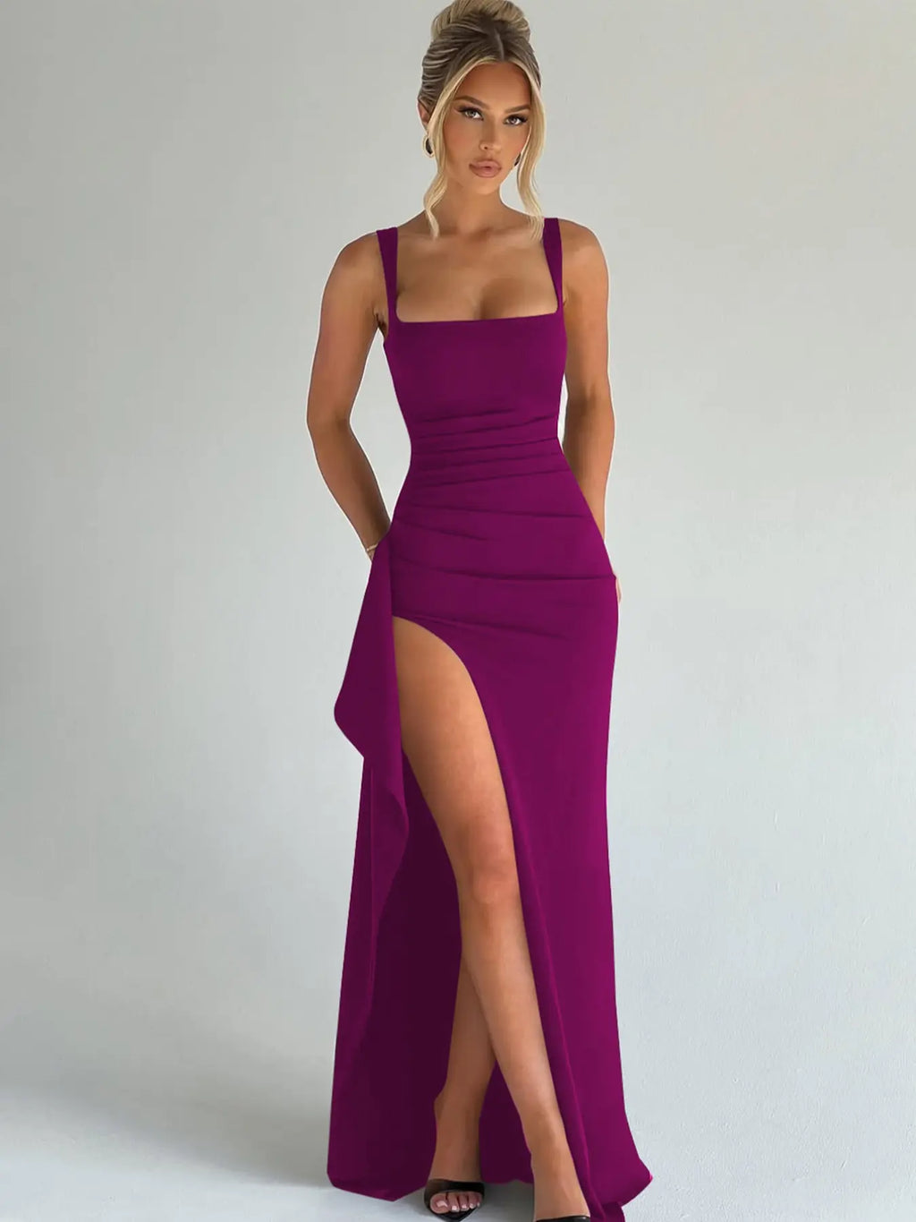 Women's Solid Color Pleated Ruched Side High Slit Sleeveless Knit Fabric Bodycon Fit Dress, Sexy Backless Square Neck Formal Dress, Evening Gown for Parties, Clubs and Dates, Elegant Classy Long Dress for All-Season Daily Wear, Evening Glam Gown