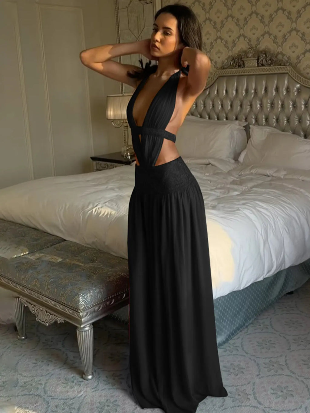 Women's Solid Color Sexy Deep V Neck Backless Halter Dress, Plain Tie-neck Lace-up Sleeveless Cut Out Patchwork Bodycon Ruched Slip Dress, Party Club Date Evening Gown, Formal Wear, Maxi Dresses For Ladies All Seasons