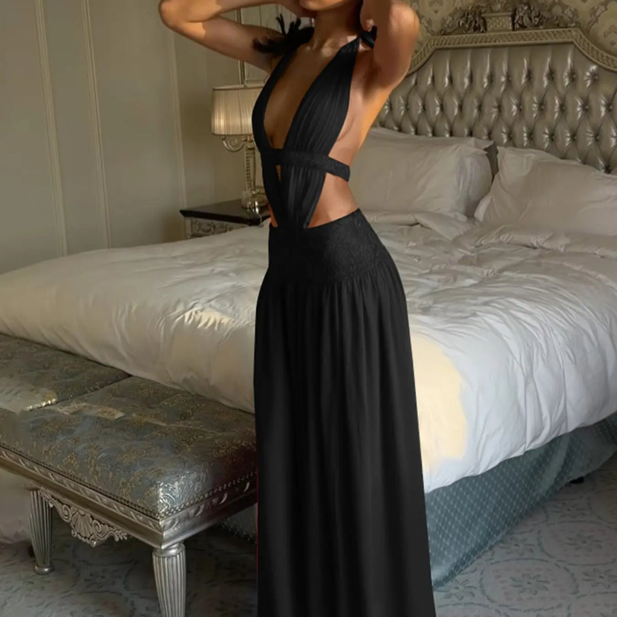 Women's Solid Color Sexy Deep V Neck Backless Halter Dress, Plain Tie-neck Lace-up Sleeveless Cut Out Patchwork Bodycon Ruched Slip Dress, Party Club Date Evening Gown, Formal Wear, Maxi Dresses For Ladies All Seasons