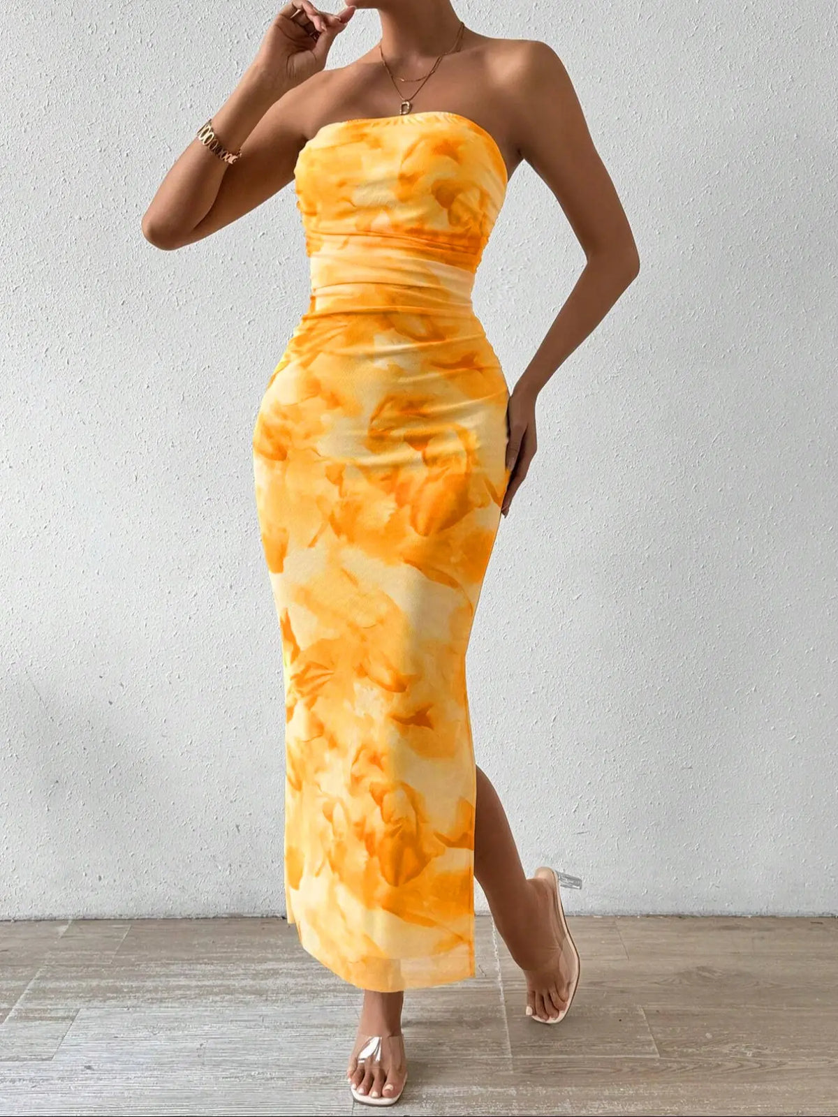 LovelyWholesale, Mother's Day Under $10, Women's All Over Print Ruched Backless, Strapless, Sleeveless Split Thigh Bodycon Fit Tube Dress, Sundress Maxi Dress, Elegant Fashion Dress, for Spring And Summer, Beach Holiday Elegance, Backless Fitted Dress