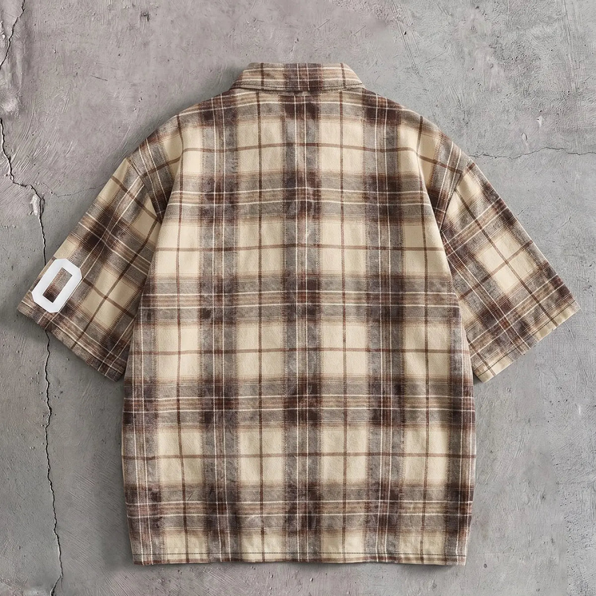 Unisex Y2K Plaid Short Sleeve Shirt, Loose-Fitting Oversized Streetwear, Vintage Badge Print, Summer Casual Top, Casual Unique Design