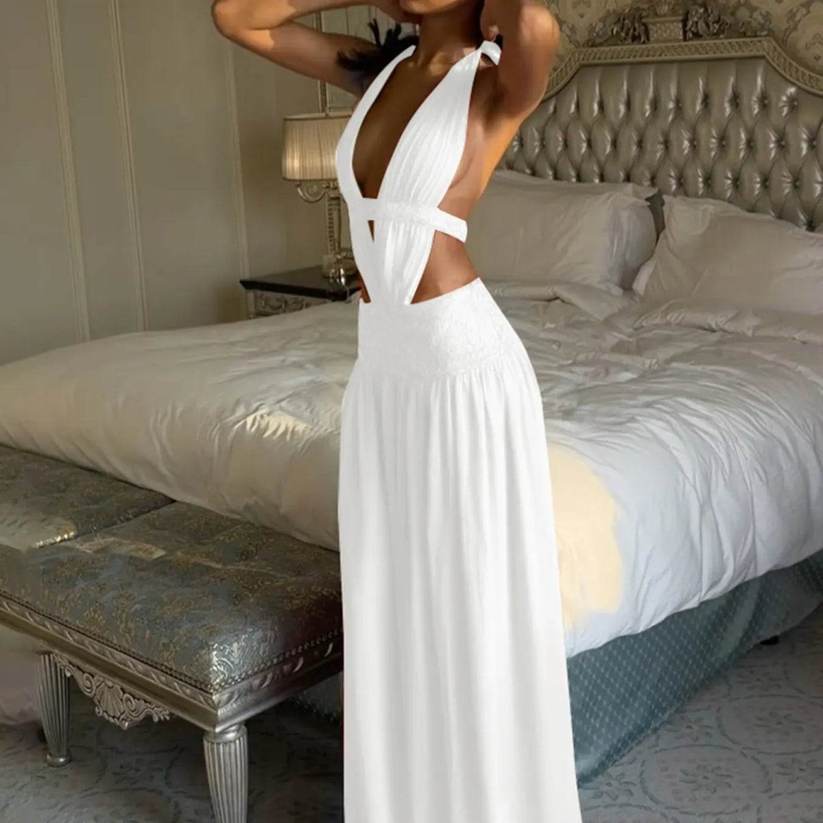 Women's Solid Color Sexy Deep V Neck Backless Halter Dress, Plain Tie-neck Lace-up Sleeveless Cut Out Patchwork Bodycon Ruched Slip Dress, Party Club Date Evening Gown, Formal Wear, Maxi Dresses For Ladies All Seasons