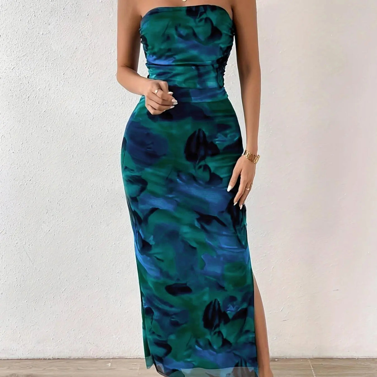 LovelyWholesale, Mother's Day Under $10, Women's All Over Print Ruched Backless, Strapless, Sleeveless Split Thigh Bodycon Fit Tube Dress, Sundress Maxi Dress, Elegant Fashion Dress, for Spring And Summer, Beach Holiday Elegance, Backless Fitted Dress