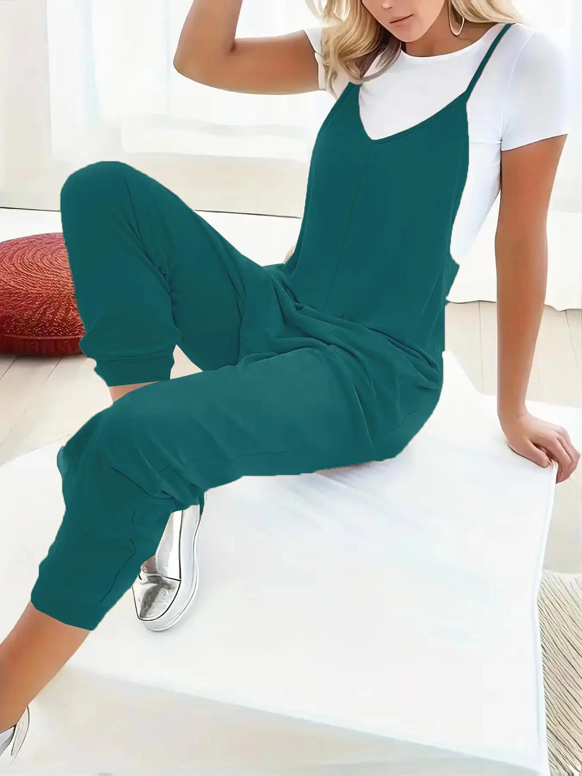 Women's Plain Pocket V Neck Baggy Fit Overalls Jumpsuit without Tee, Casual Sleeveless Spaghetti Strap Cami Overalls Jumpsuit with Medium Stretch for Summer Daily Wear, Ladies Clothes for All Seasons, Casual Fashion Jumpsuit