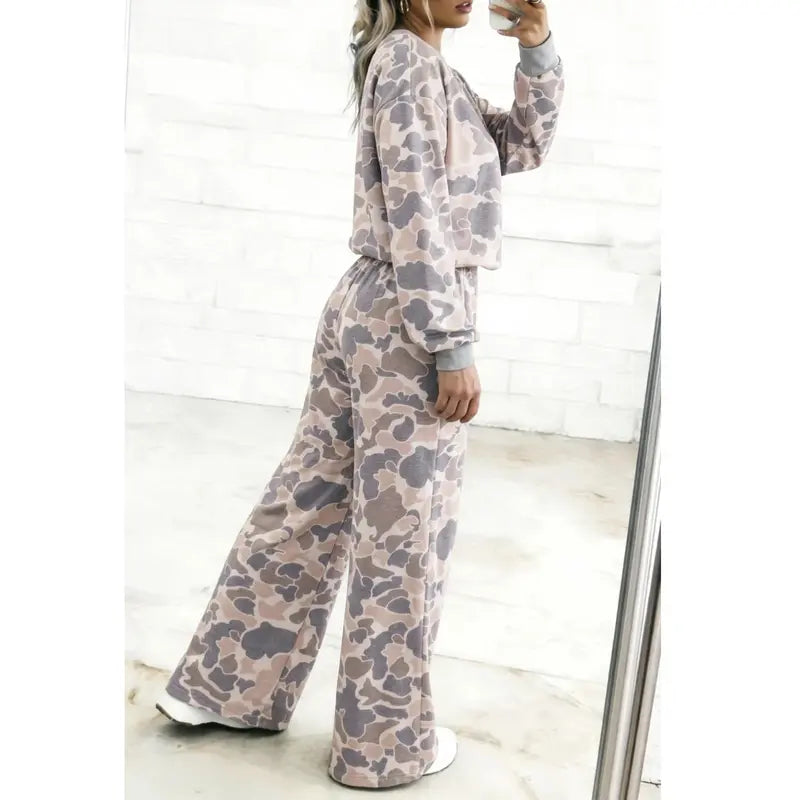 S-4X Plus Size Camouflage Print 2-Piece Outfit for Women, Loose Top and Drawstring Shorts,Stretchy 95% Polyester Blend,  Loungewear Set,sweatsuit Womenswear,match lounge set，plus size 2 piece sets，suit woman Oversized Breathable