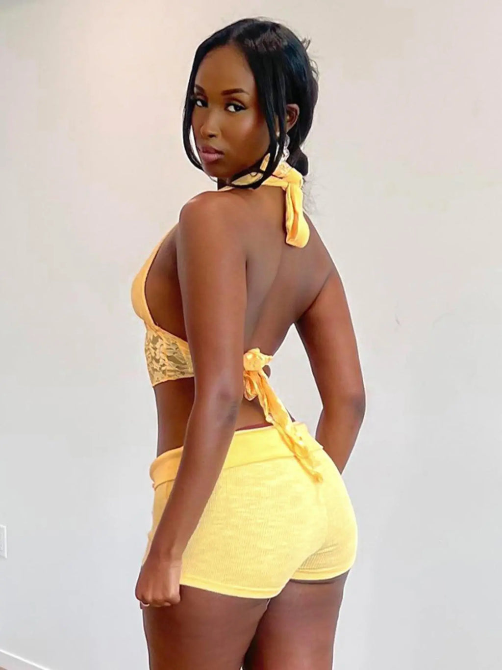 Two-Piece Set Women's Solid Sheer Contrast Lace Fitted Fit Skinny Shorts Set, Sexy Tie Backless Halter Crop Top & Drawstring Shorts, Ladies Womenswear Summer Clothes for Party Club Dating, Clothing Sets