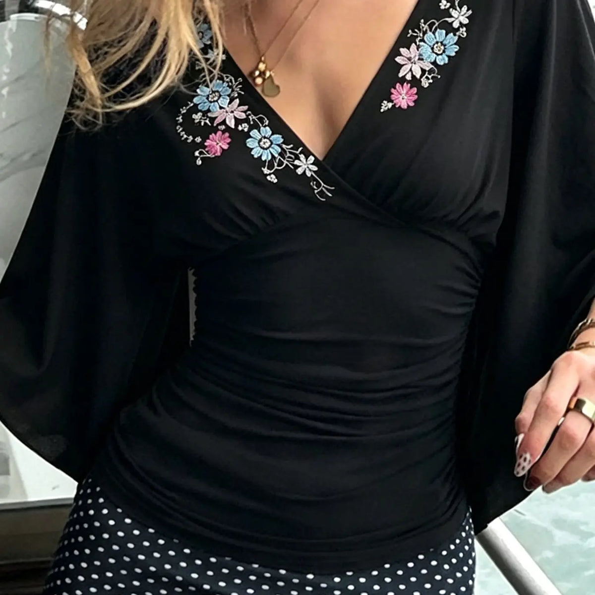 Y2K Embroidered Floral Seven-Quarter Sleeve T-Shirt for Women, Summer Casual Batwing Sleeve Waist-Tight Top, Preppy Style Loose-Fitting Tee, Embroidery