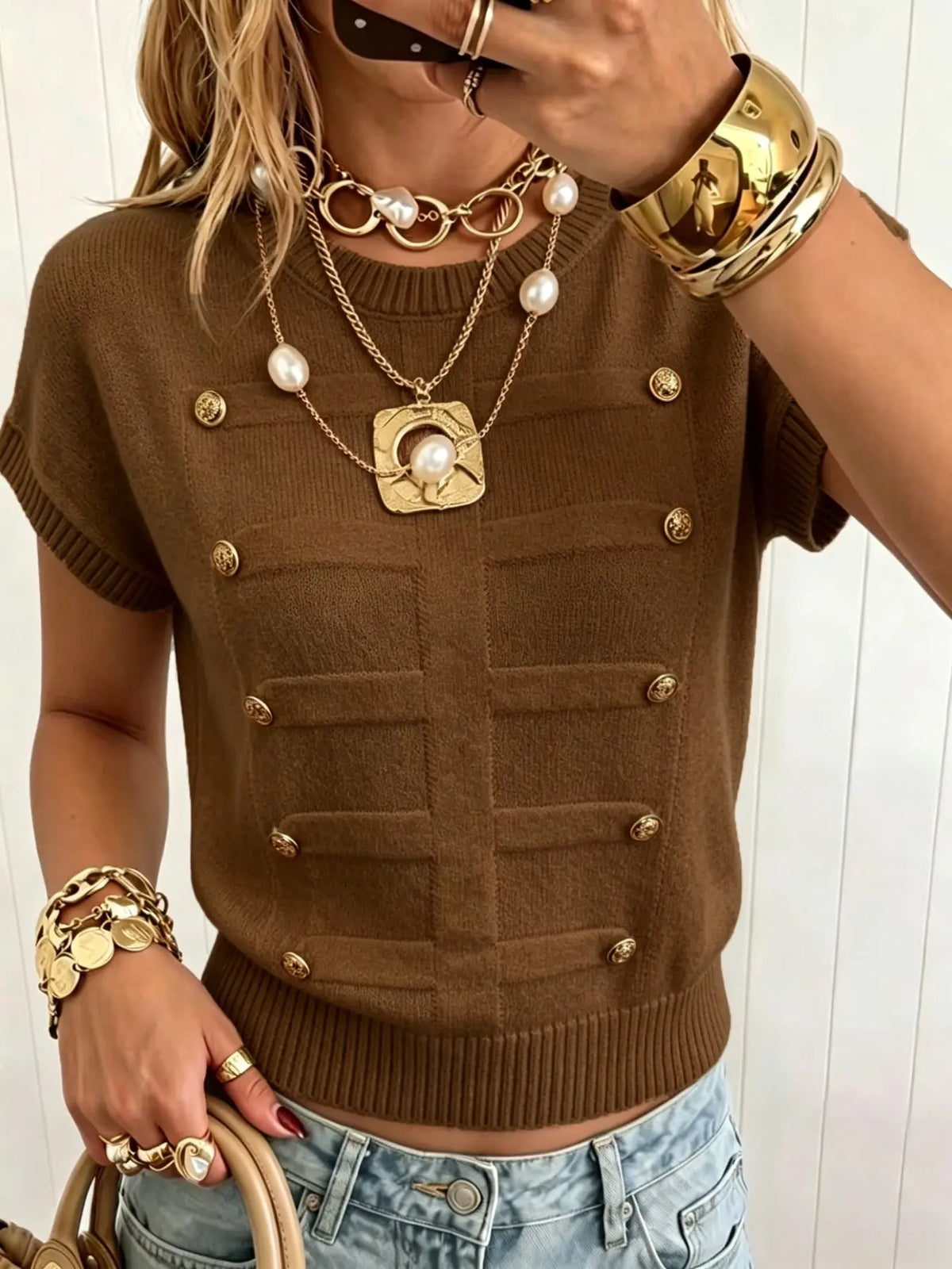 Elegant Loose-Fitting Plain Round Neck Metal Button Short Sleeve Pullover Loose Tops for Daily and Everyday Wear