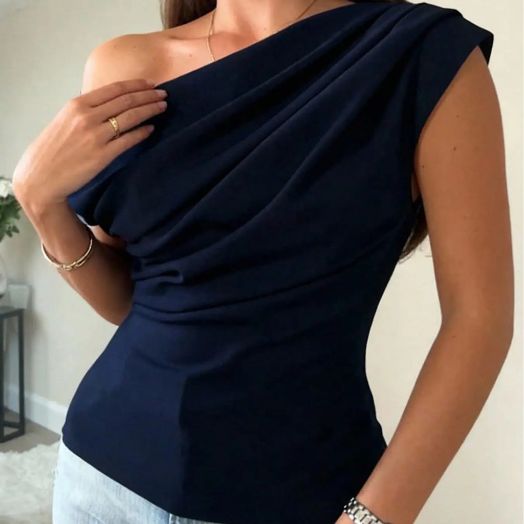 Elegant, basic, casual, chic, and stunning off-shoulder top for women, pure and alluring, one-shoulder, slim-fit, short style, sweet and spicy off-shoulder top, Crop