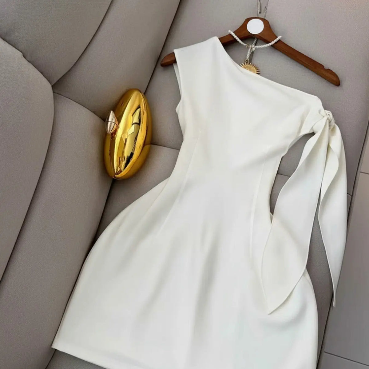 Women's Chic One-Shoulder Knitted Dress with Long Draped Shoulder Ribbon Tie, Slim-Fit Short Evening Cocktail Dress for Dates, Parties and Formal Occasions, Womenswear