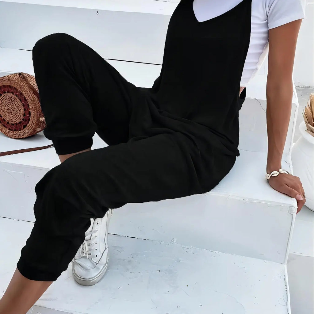 Women's Plain Pocket V Neck Baggy Fit Overalls Jumpsuit without Tee, Casual Sleeveless Spaghetti Strap Cami Overalls Jumpsuit with Medium Stretch for Summer Daily Wear, Ladies Clothes for All Seasons, Casual Fashion Jumpsuit